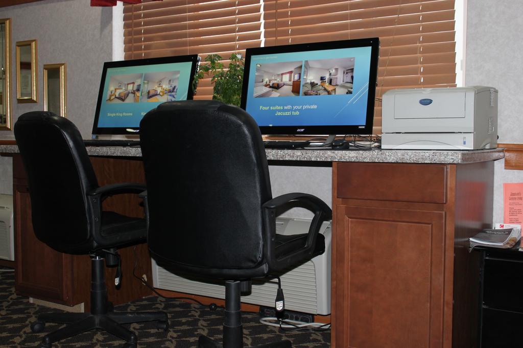 Everspring Inn & Suites Oskaloosa Luaran gambar
