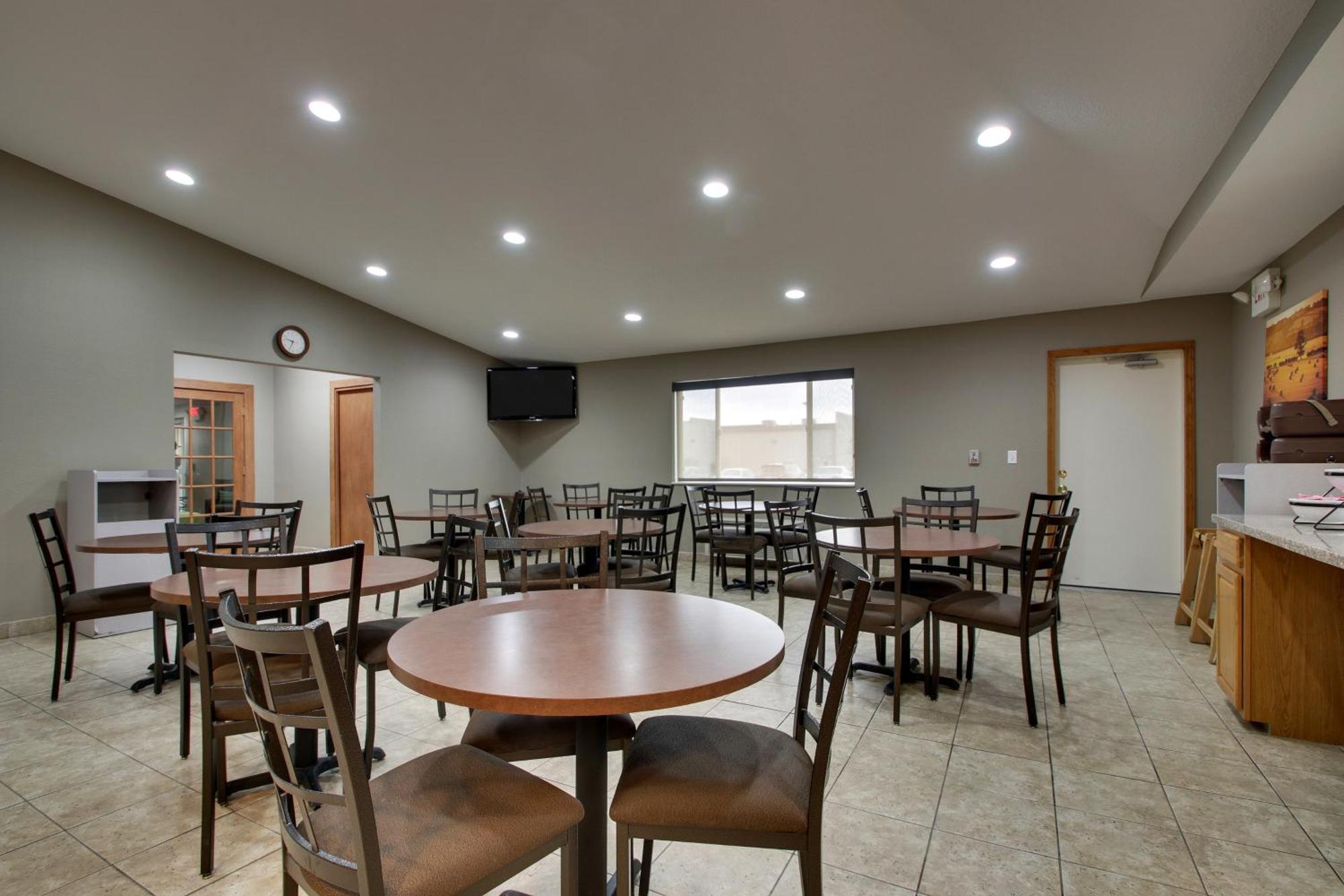 Everspring Inn & Suites Oskaloosa Luaran gambar