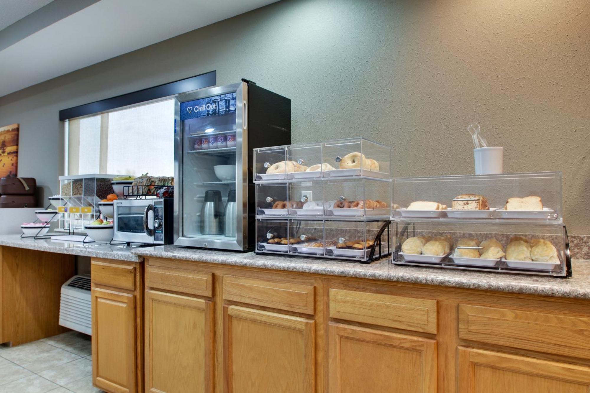 Everspring Inn & Suites Oskaloosa Luaran gambar