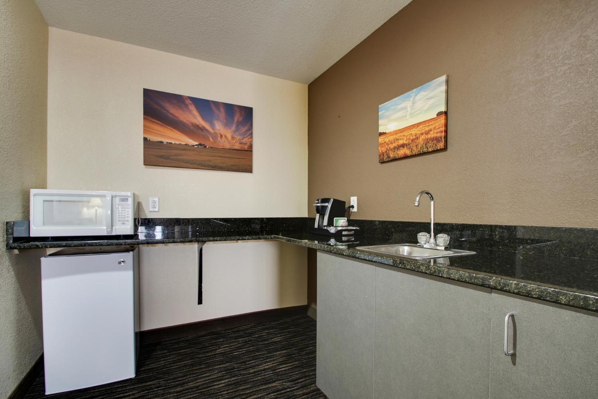 Everspring Inn & Suites Oskaloosa Luaran gambar