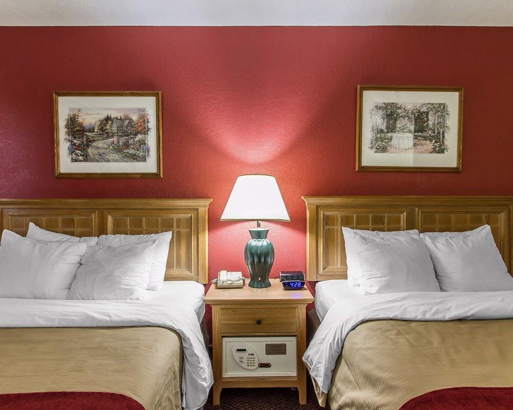 Everspring Inn & Suites Oskaloosa Luaran gambar