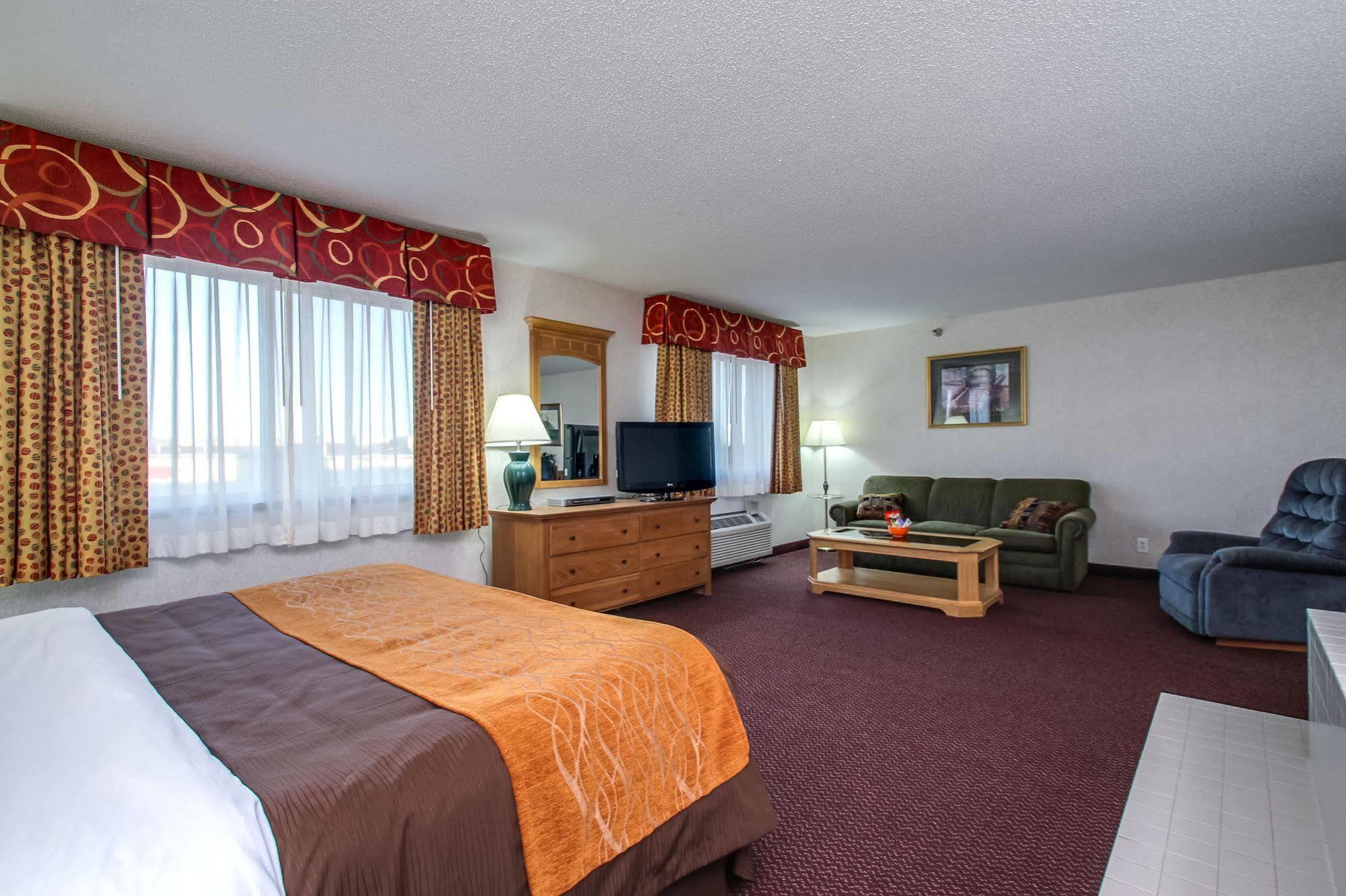 Everspring Inn & Suites Oskaloosa Luaran gambar