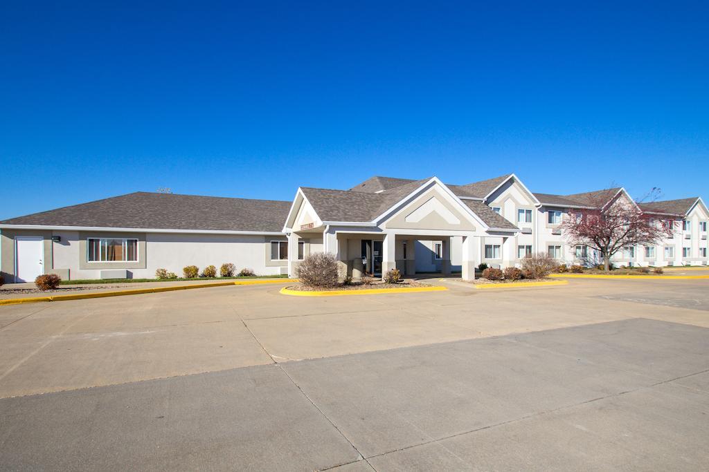 Everspring Inn & Suites Oskaloosa Luaran gambar