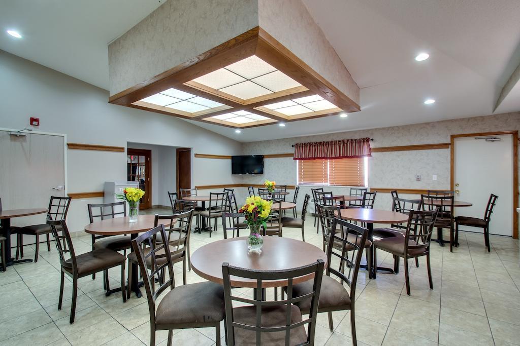 Everspring Inn & Suites Oskaloosa Luaran gambar